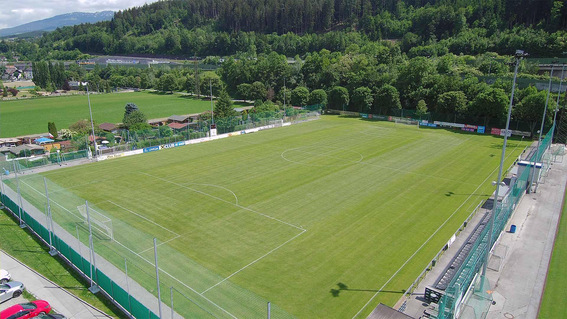 Überblick über den Platz 3 der Sportanlage des SVI in der Wiesengasse 60